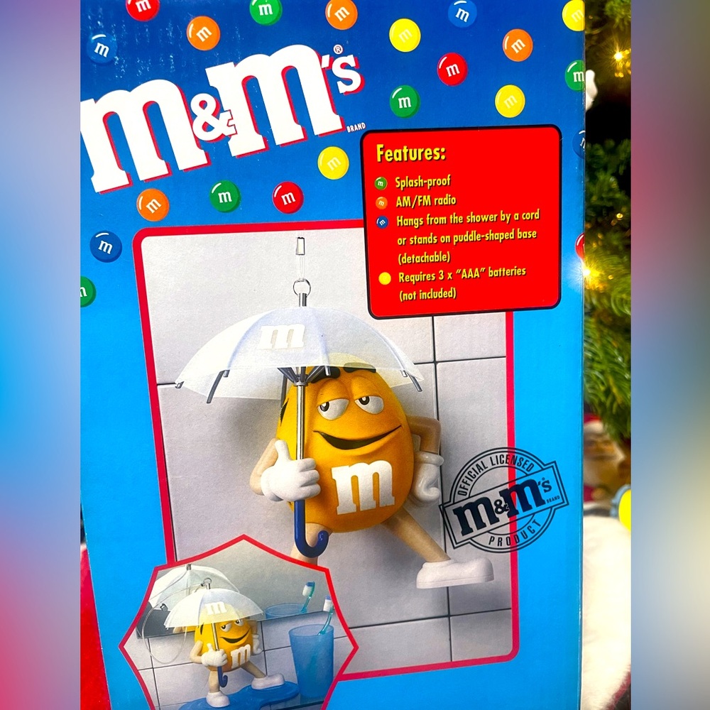 Vintage M&M  Shower Radio – Late 90s/Early 2000s Collectible!